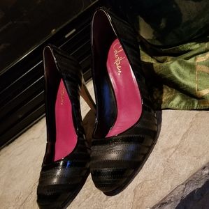 Cole Hahn Multi Leather Textured Heel ☆ Size 8